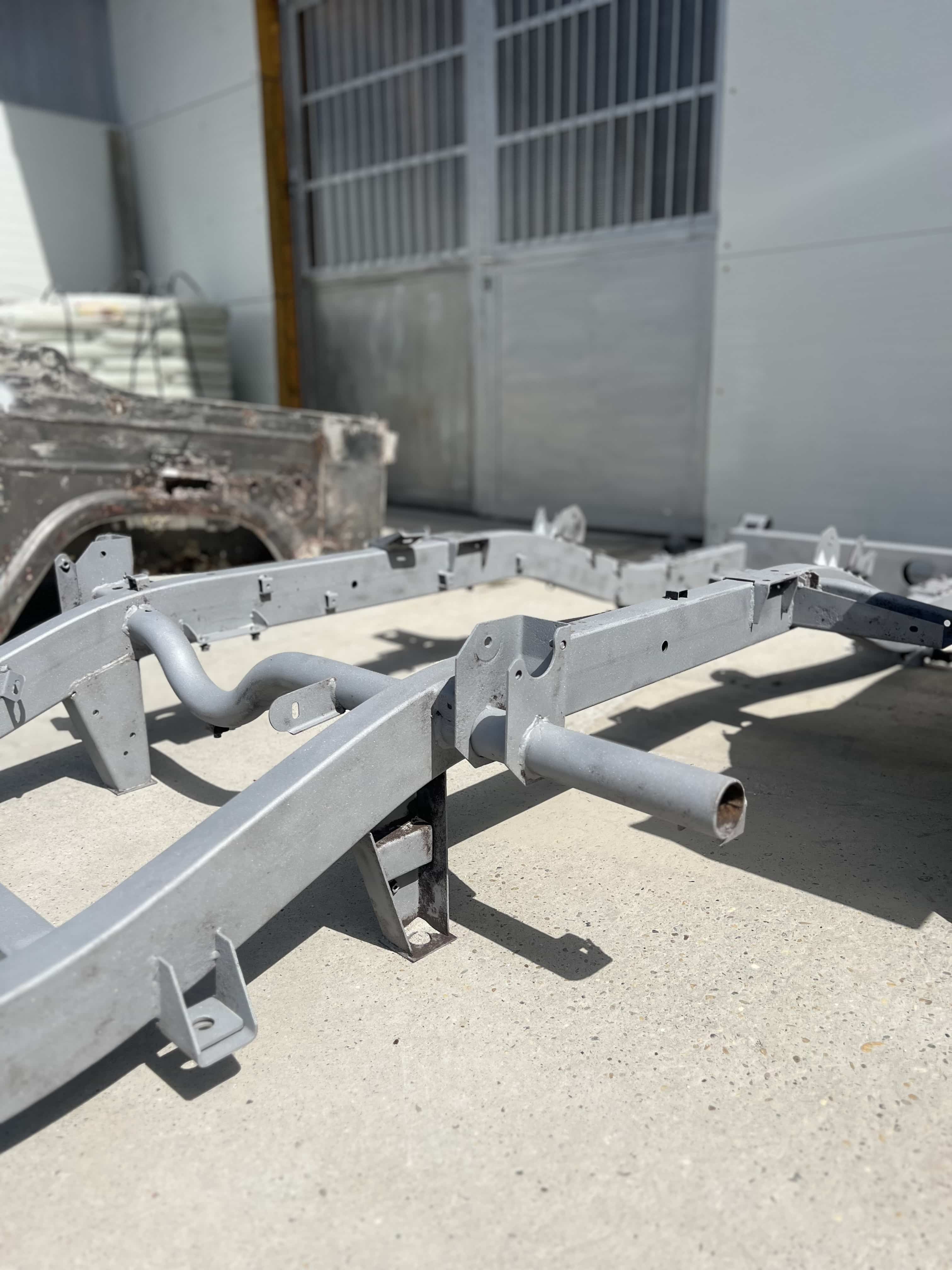 Alváz takarítása üveggel